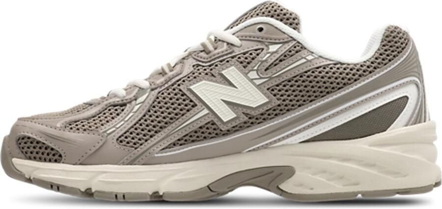 New Balance Bruine Tech Stof Sneakers Ronde Neus