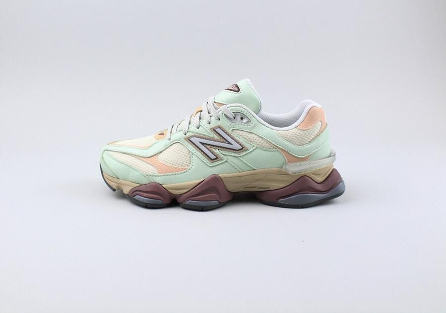New Balance 9060 Clay Ash