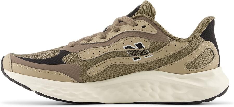 New Balance Fresh Foam Arishi V4 Hardloopschoenen beige