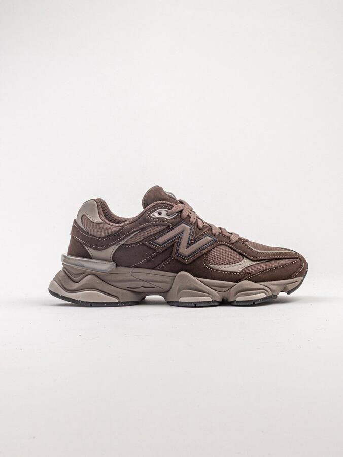 New Balance 9060 Lifestyle bruin Schoenen