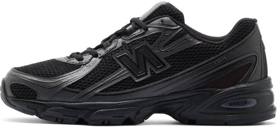 New Balance 740 Lifestyle in zwart formaten: 38.5