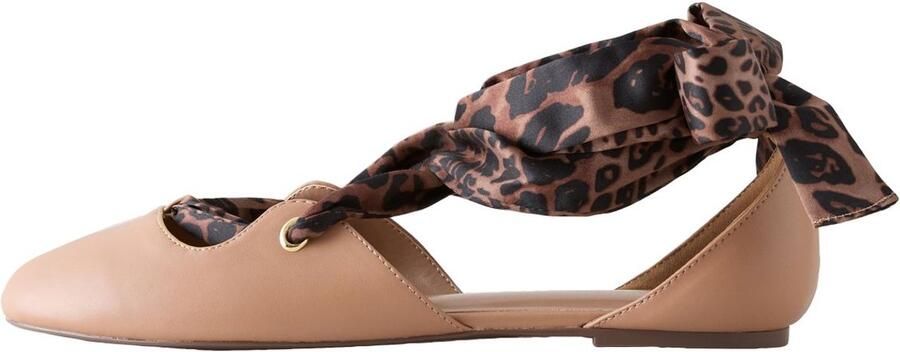 Next Dames Forever Comfort tweedelige ballerina's met strik Huidkleur