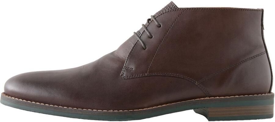 Next Heren Leren chukka laarzen met contrasterende zool Bruin