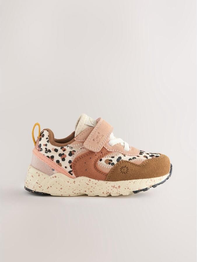 Next Meisjes Sneakers met klittenbandsluiting elastische veters en brede pasvorm (G) Bruin