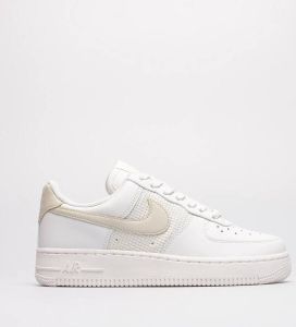 Nike W Air Force 1 '07 Ess Summit White Fossil Summit White Schoenmaat 38 1 2 Sneakers DJ9945 100