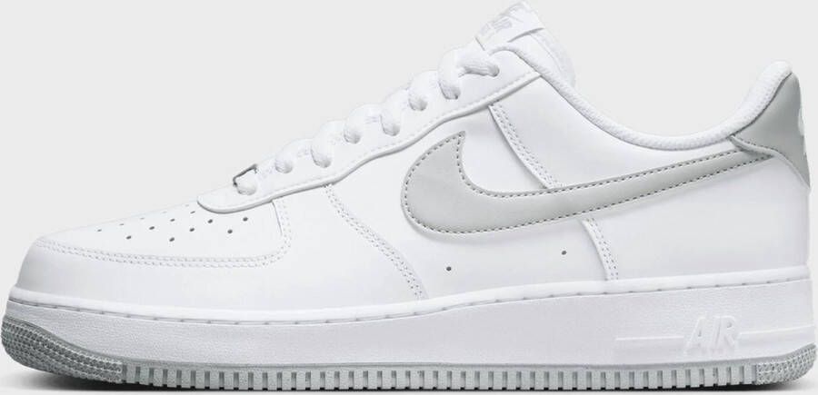 Nike Air Force 1 '07 Light Smoke Grey Sneakers FJ4146-100 Wit Grijs