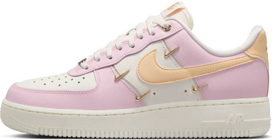 Nike WMNS Air Force 1 '07 LX women lichtroze Schoenen