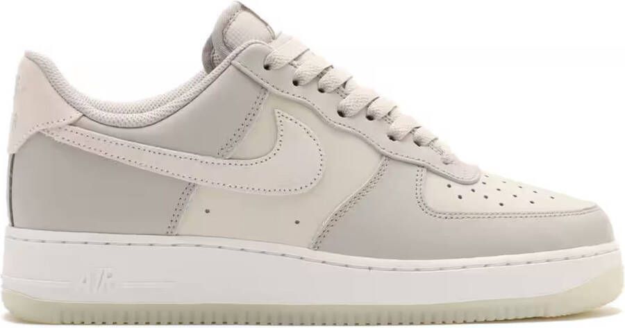 Nike Air Force 1 Low '07 Light Bone Summit White Sneakers Unisex