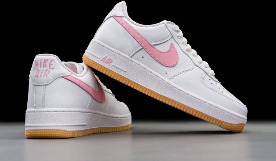 Nike Air Force 1 Low 07 Retro Pink Gum DM0576-101 ROZE Schoenen