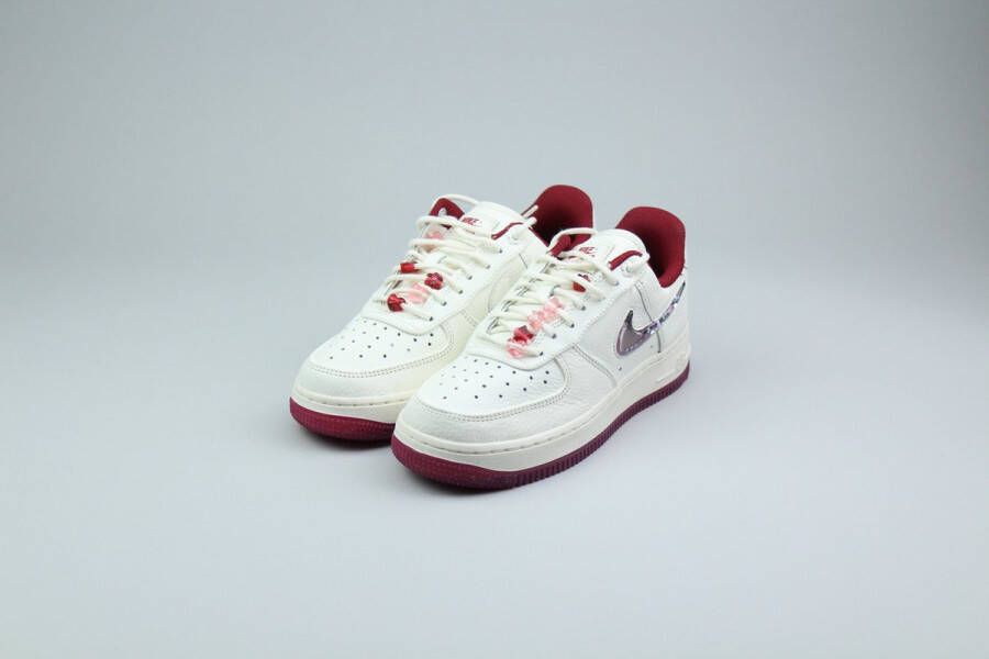 Nike Air Force 1 Low '07 SE PRM Valentijnsdag (2024) (dames)