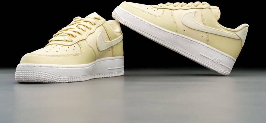 Nike Air Force 1 Low Cross Stitch Light Lemon DJ9945-700 Kleur als op foto