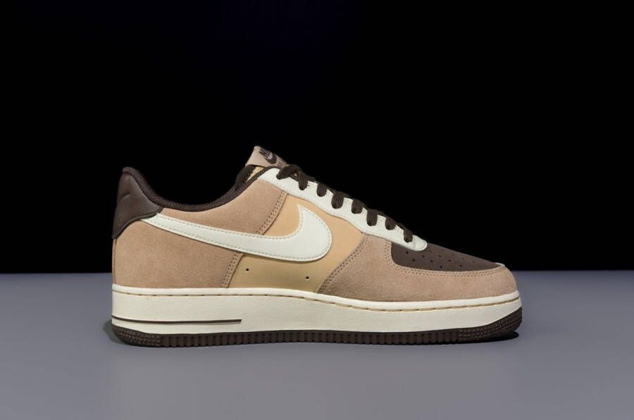 Nike Air Force 1 '07 Lv8 Basketball Schoenen hemp brown sesame maat: 41 beschikbare maaten:40.5 41 42.5 43 45 46