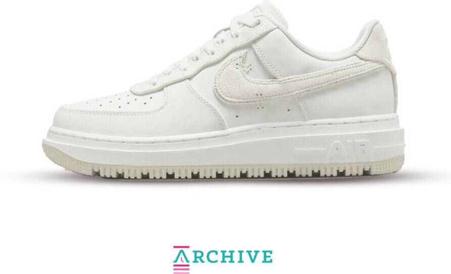 Nike Air Force 1 Luxe Basketball Schoenen white white light bone maat: 43 beschikbare maaten:41 42.5 43 44.5 45 46