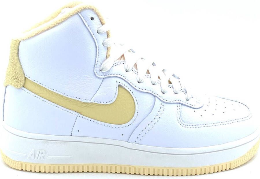 Nike Wmns Air Force 1 Sculpt Basketball Schoenen white pale vanilla pale vanilla sail maat: 37.5 beschikbare maaten:36.5 37.5 38.5 39 40.5