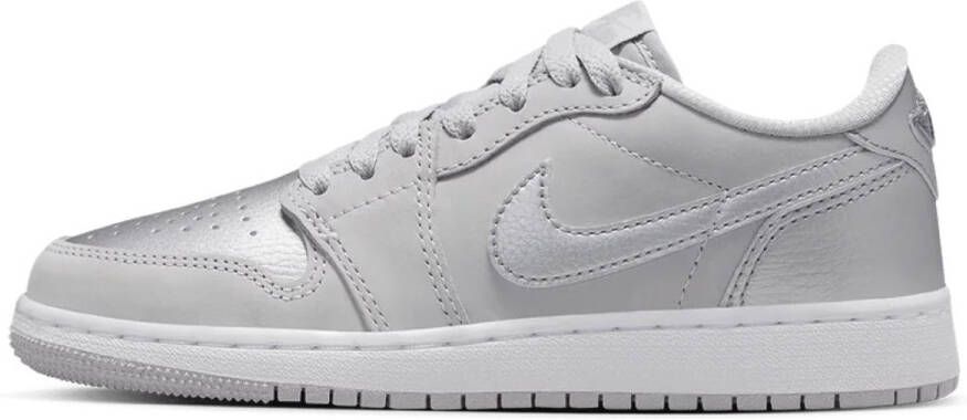 Nike Air Jordan 1 Low OG (GS) 'Metallic Silver'