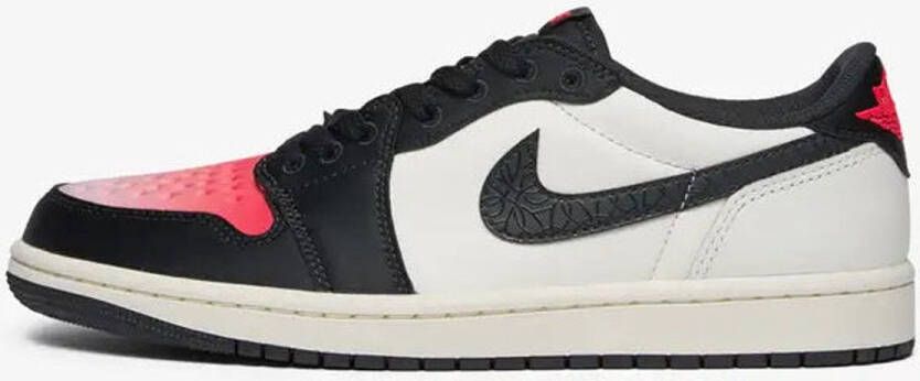 Jordan Air 1 Retro Low OG PSG Air Retro in multicolor formaten: 44.5