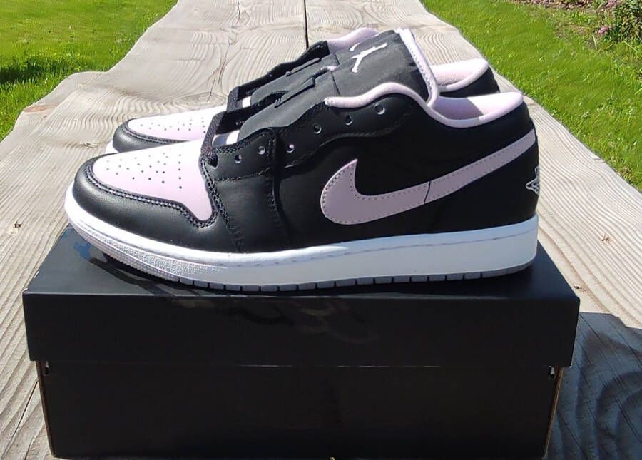 Nike Air jordan 1 low SE lila zwart wit