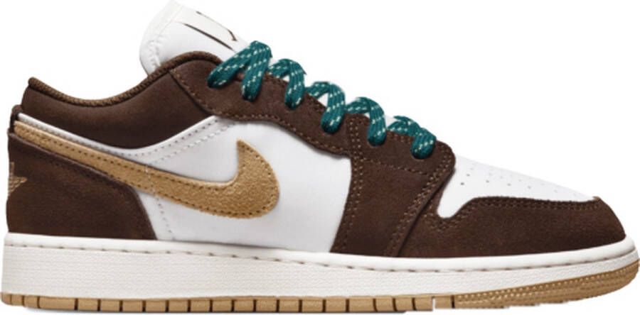 Nike Air Jordan 1 Low Sneakers Bruin Goud Wit
