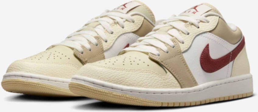 Jordan WMNS Air 1 Low Air 1 in beige formaten: 36.5