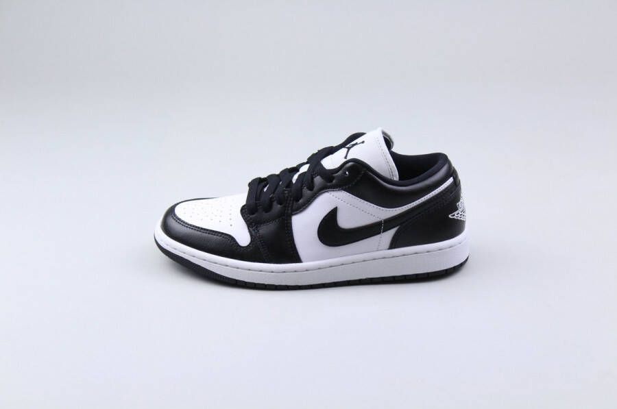 Jordan Wmns Air 1 Low Basketball Schoenen white black white maat: 36.5 beschikbare maaten:36.5 37.5 36 38.5 39 40.5 41 42.5 44