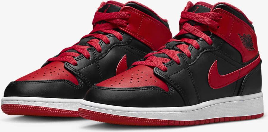 Nike Air Jordan 1 Mid Sneakers Kids Zwart Rood