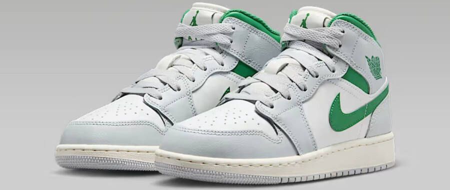 Jordan Air 1 Mid (GS) Air Retro in wit formaten: 36.5