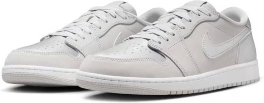 Nike Air Jordan 1 Retro Low OG Sneakers Neutral Grey Metallic Silver