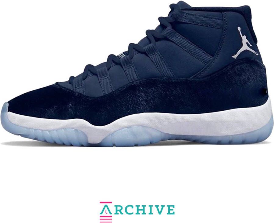 Nike Air Jordan 11 'Midnight Navy' (Women's)