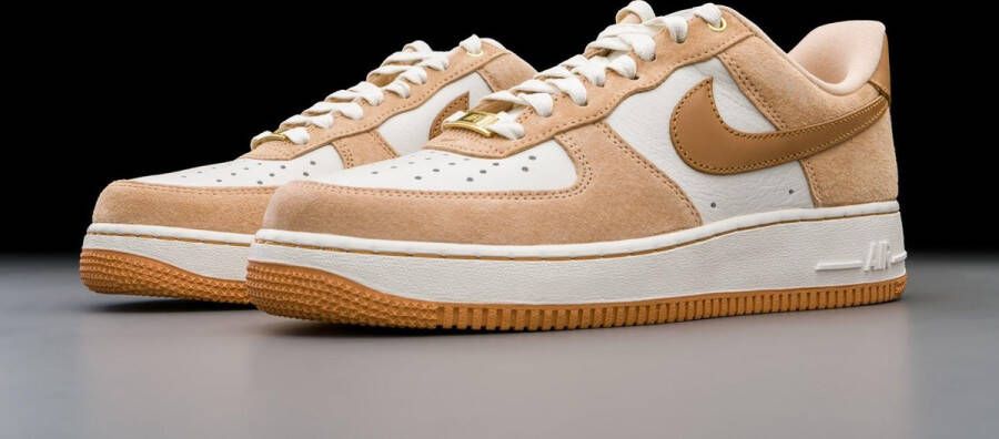 Nike Air Jordan wmns Nike Air Force 1 Low LXX Vachetta Tan Flax (W) DX1193-200 Kleur als op foto