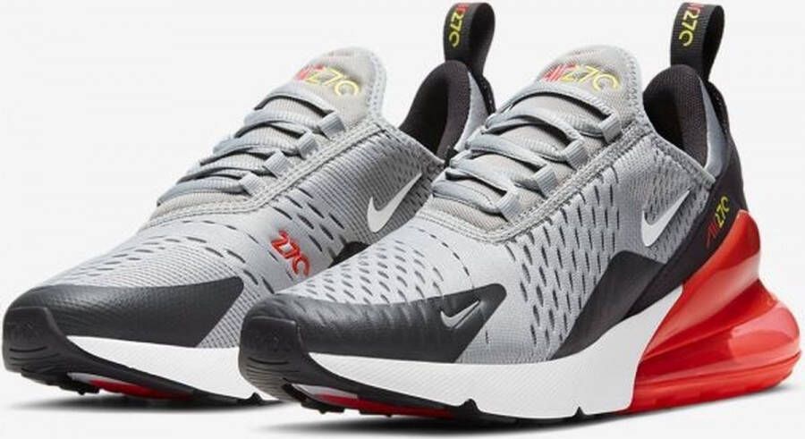 Nike Air Max 270 hardloopschoen met neon detail