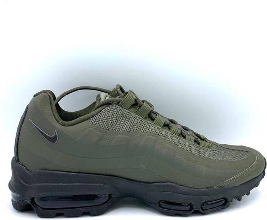 Nike Air Max 95 Ultra Essential Sneakers Unisex