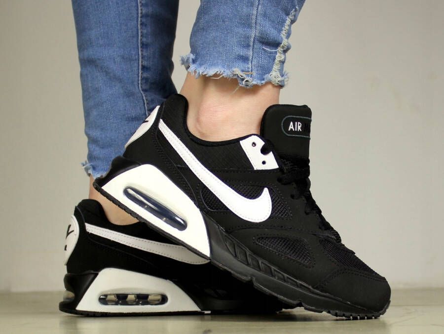 Nike Air Max Ivo (GS) Trainers Black White - Foto 2