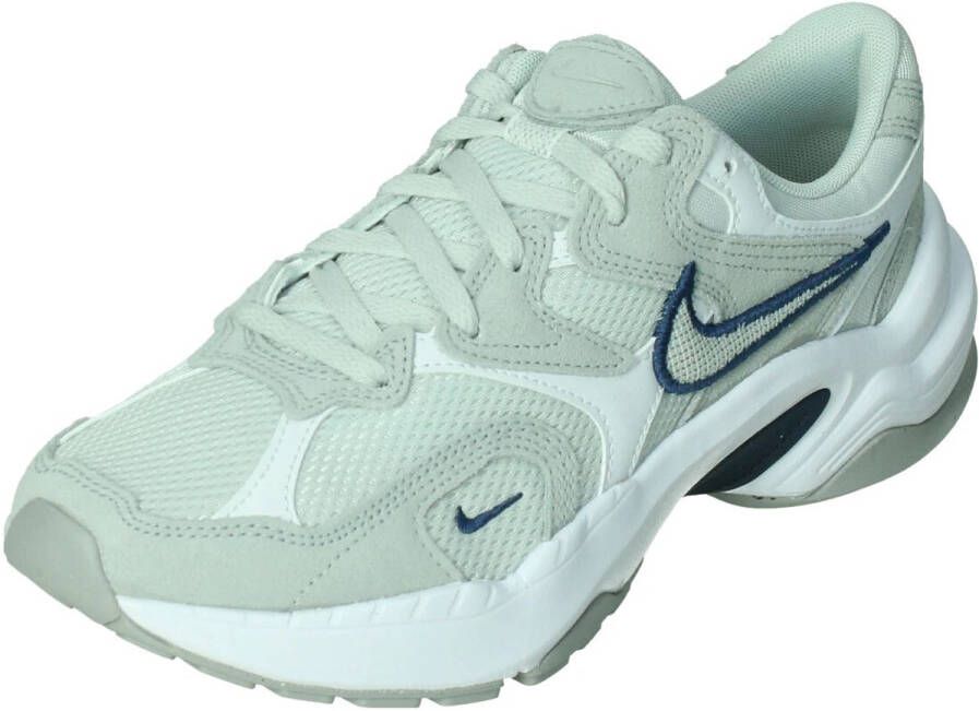 Nike al8 in de kleur grijs
