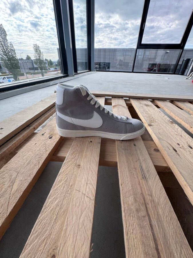 Nike Blazer Mid GS Unisex Grijs Wit LET OP! Doos Zonder Deksel