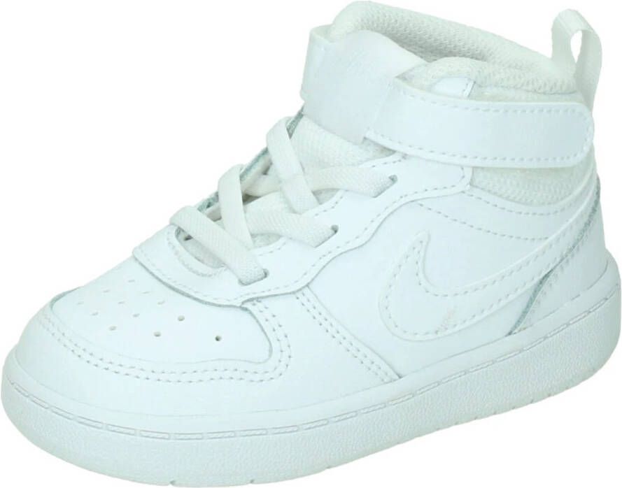 Nike court borough mid 2 in de kleur wit