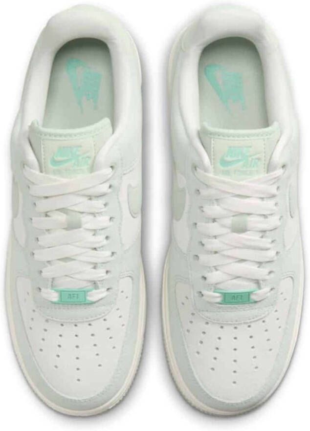 Nike Sportswear Sneakers laag 'AIR FORCE 1 07 SE'