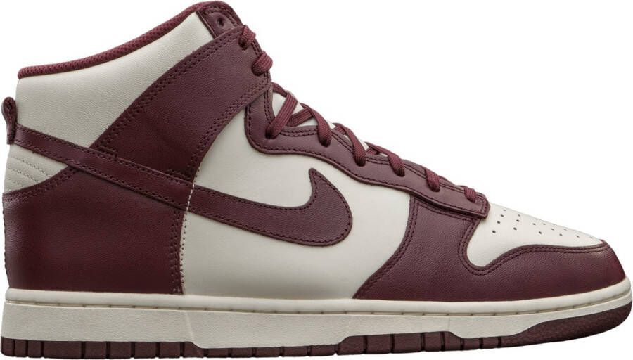 Nike Dunk High 'Burgundy Crush' (W) DD1869-601 bordeaux rood sneakers hoog