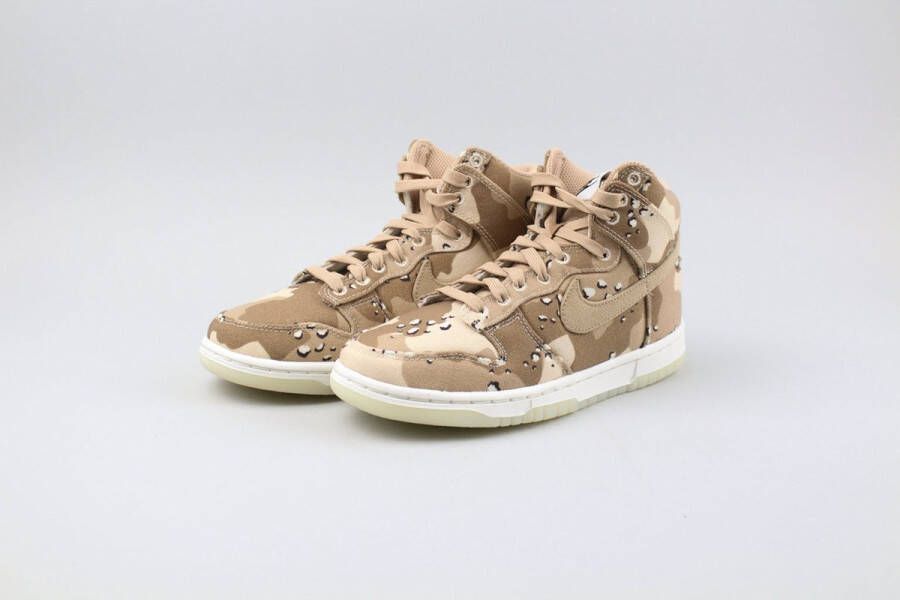 Nike Dunk High 'Desert Camo' (Womens)