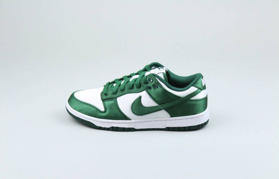 Nike Dunk Low Dames Sneakers Satin Green