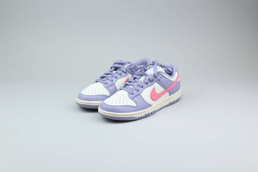 Nike Dunk Low Indigo Haze 'Paars Roze' (Dames) Sneakers