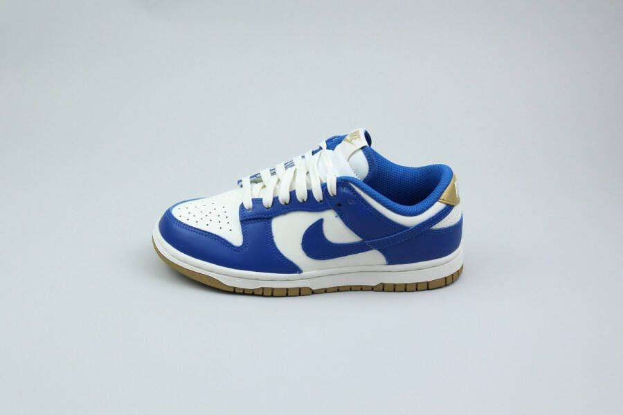 Nike Dunk Low 'Kansas City Royals' (Dames)