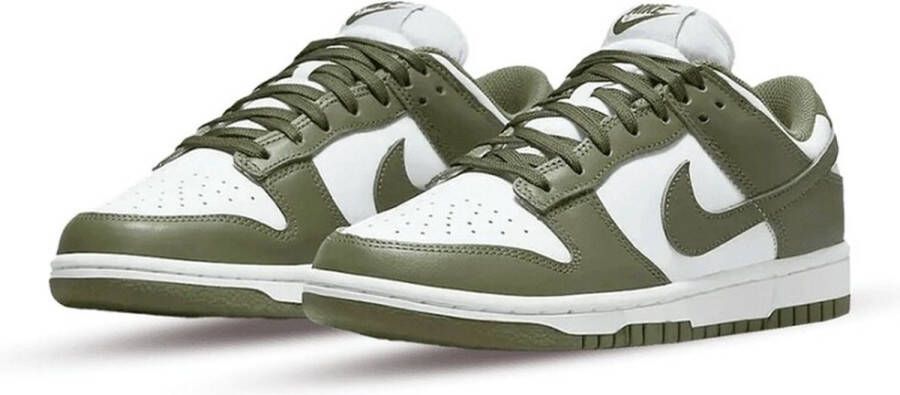 Nike Dunk Low Medium Olive (W)