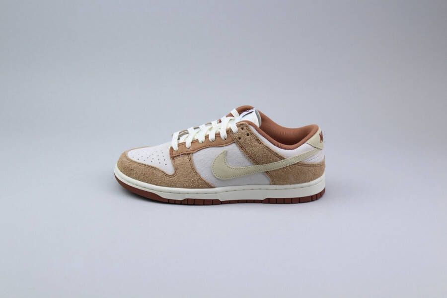 Nike Dunk Low PRM 'Medium Curry'