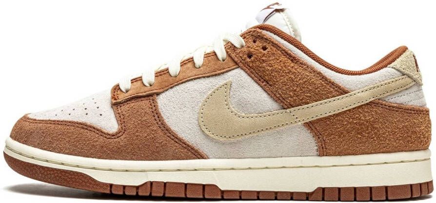 Nike Dunk Low PRM Medium Curry
