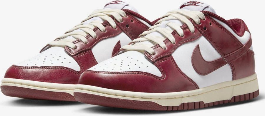 Nike WMNS Dunk Low PRM Vintage Team Red FJ4555