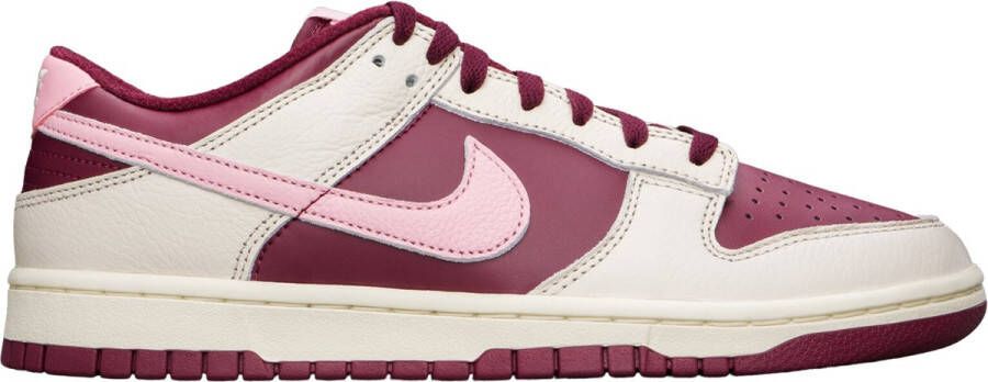 Nike Dunk Low Retro PRM Valentine's Day (2023) DR9705-100 Kleur als op foto Schoenen