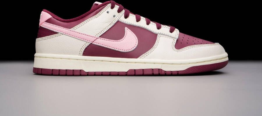 Nike Dunk Low Retro PRM Valentine's Day (2023) DR9705-100 Kleur als op foto Schoenen
