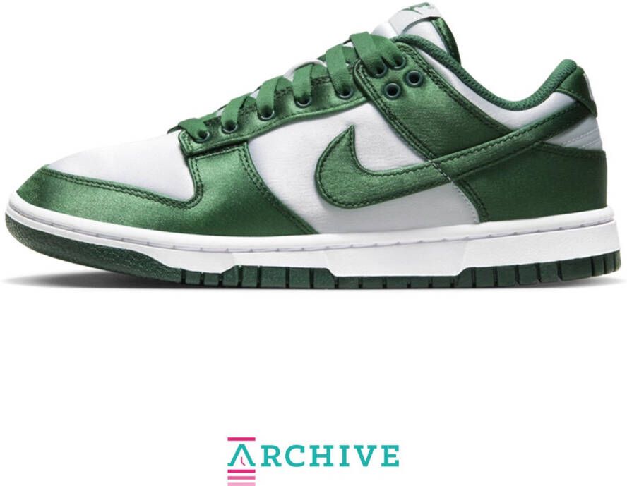 Nike Dunk Low Satin Green (dames) Sneakers