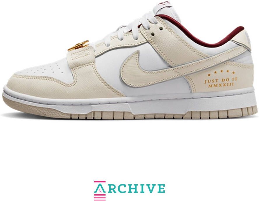 Nike Dunk Low SE 'Just Do It' (dames)