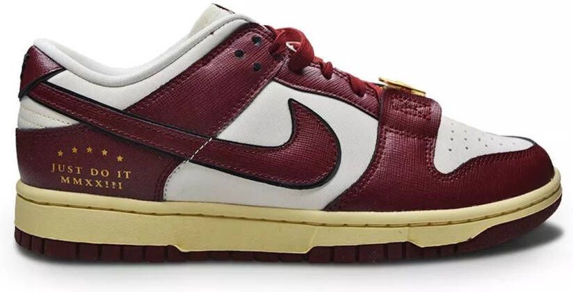 Nike Dunk Low SE Limited Edition Vintage Unisex Wit Bordeauxrood